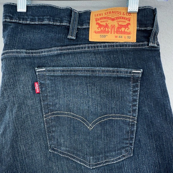 Levi's 559 Relaxed Straight Dark Wash Denim Jeans Mens 44x32 (31) Whiskers Loose - Picture 1 of 9